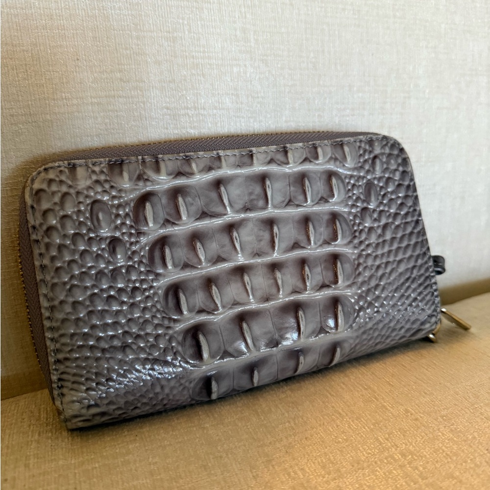 Brahmin Zora Wallet in Quill Melbourne - Picture 2 of 7